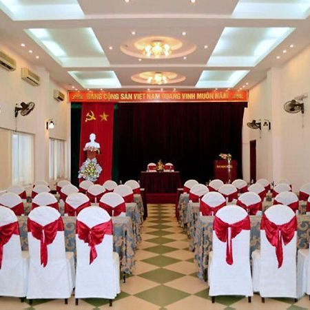 Hotel Vuong Hoan Vinh Exterior foto